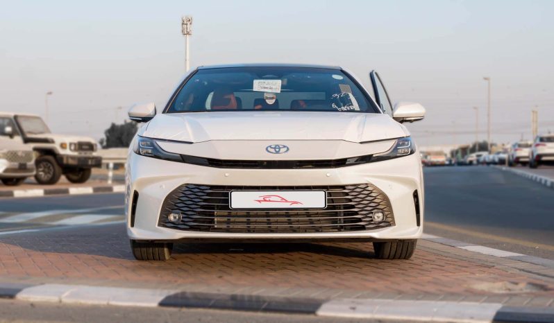 
2025 Toyota Camry Lumiere 2.5L HEV Full option (White) full									
