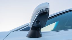 
2025 Toyota Camry Lumiere 2.5L HEV Full option (White) full									