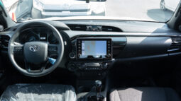 
2025 Toyota Hilux Adventure SR5 4.0L AT Petrol full									