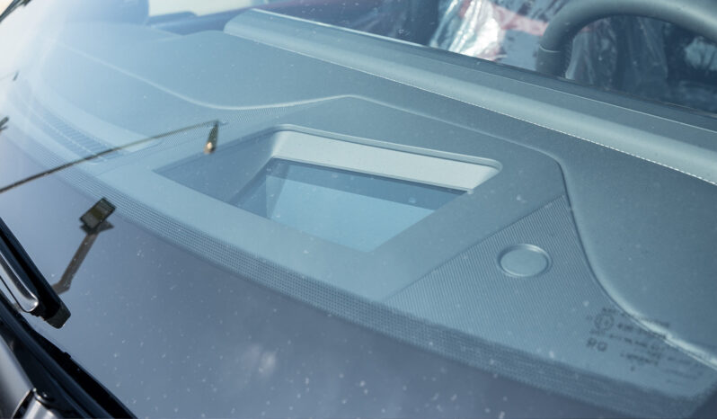 
2026 Nissan Patrol V6 3.5L Twin Turbo LE Platinum Blue-Red full									