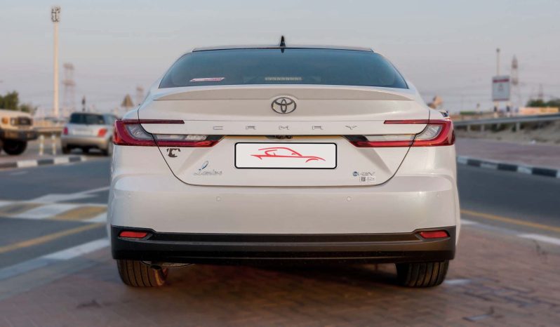 
2025 Toyota Camry Lumiere 2.5L HEV Full option (White) full									
