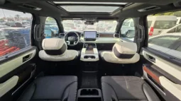 
										2025 Toyota Sequoia Capstone 3.5L AT Hybrid full									