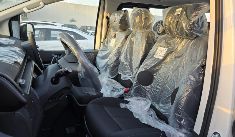 
2025 Hyundai Staria 3.5L AT Petrol (11 Seats) full									
