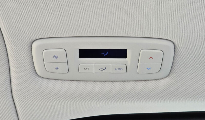 
2025 Hyundai Staria 3.5L AT Petrol (11 Seats) full									