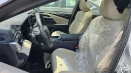 
2026 Toyota Camry LE 2.5L AT Hybrid (Silver) full									