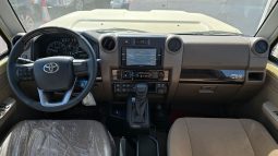 
2025 Toyota Land Cruiser LC 79 4.0L AT Petrol (Beige) Basic full									