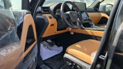 
2026 Lexus LX700h Signature 3.5L AT Hybrid (7seats) 10 Speaker full									