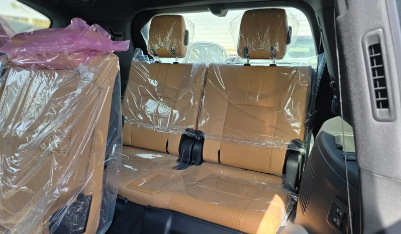 
2026 Lexus LX700h Signature 3.5L AT Hybrid (7seats) 10 Speaker full									