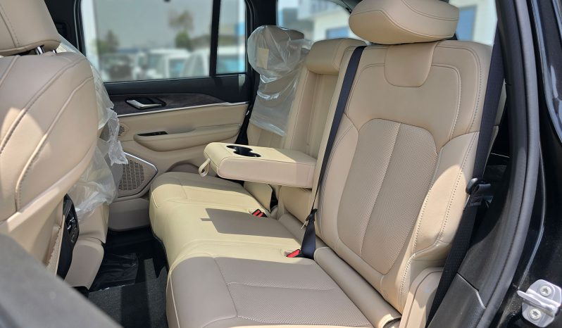 
2025 Jeep Grand Cherokee 3.6L AT Petrol full									