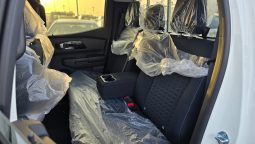 
										2025 Mitsubishi L200 GL 2.4L Mt Petrol w/ Screen full									