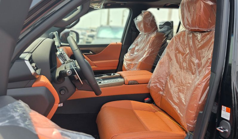 
2026 Lexus LX600 VIP Black Edition 3.5L AT Petrol full									