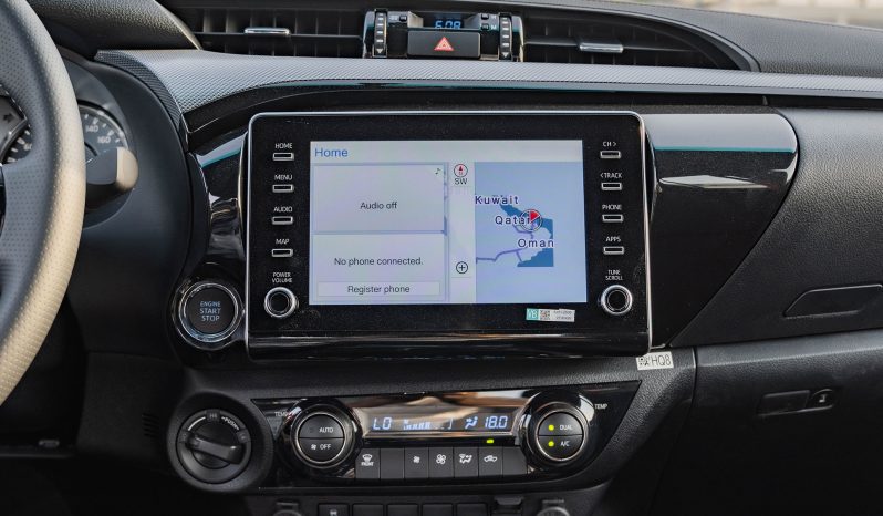 
2025 Toyota Hilux GR-Sport 4.0L AT Petrol (White) full									