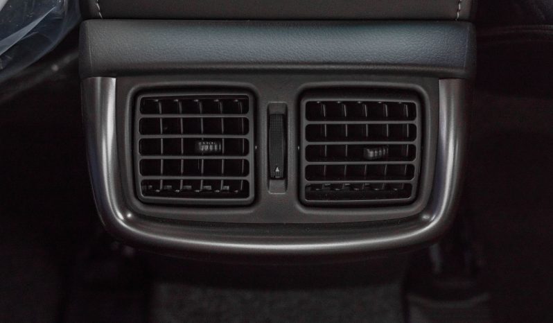 
2025 Toyota Hilux GR-Sport 4.0L AT Petrol (White) full									