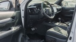 
2025 Toyota Hilux GR-Sport 4.0L AT Petrol (White) full									