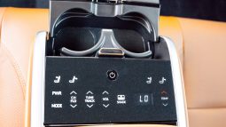 
2025 Toyota Camry Lumiere 2.5L HEV Full option (White) full									