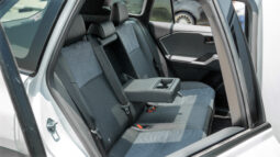 
										2026 Toyota Rav4 XSE 2.5L AT Hybrid (White-Black) full									