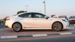 
2025 Toyota Camry Lumiere 2.5L HEV Full option (White) full									