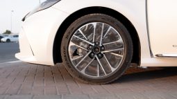 
2025 Toyota Camry Lumiere 2.5L HEV Full option (White) full									