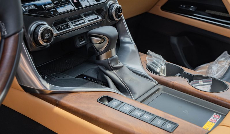 
								2026 Lexus LX600 Signature 3.5L AT Petrol /w Wood Accent full									