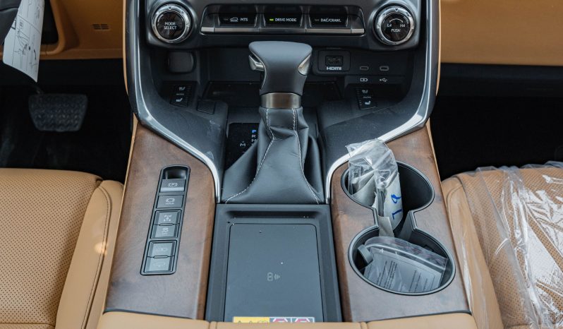 
								2026 Lexus LX600 Signature 3.5L AT Petrol /w Wood Accent full									
