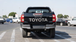 
2025 Toyota Hilux Adventure SR5 4.0L AT Petrol full									