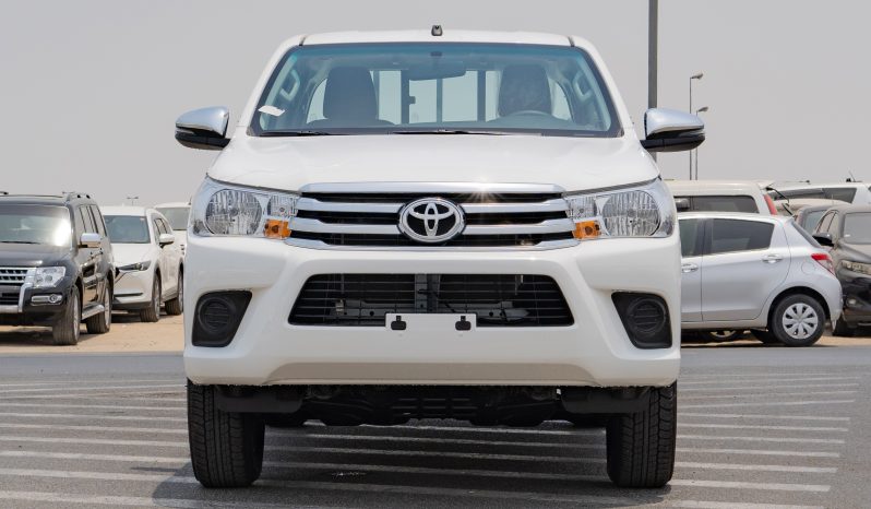 
								2025 Toyota Hilux DLX 2.7L AT Petrol (White) full									