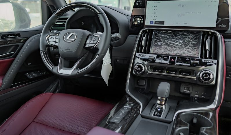 
								2026 Lexus LX700h Signature 3.5L AT Hybrid 7Seats (Black-Red) full									