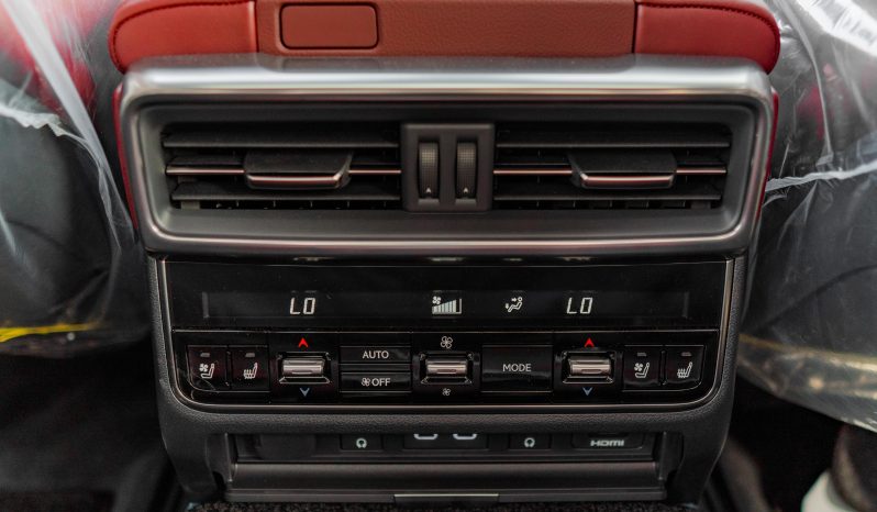 
								2026 Lexus LX700h Signature 3.5L AT Hybrid 7Seats (Black-Red) full									