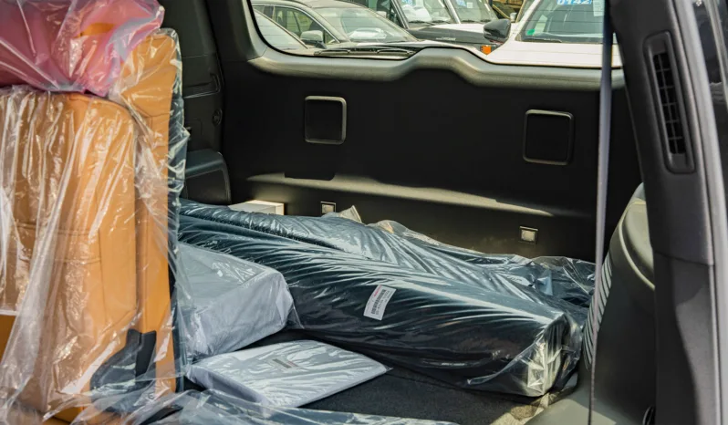 
2026 Lexus LX700h Signature 3.5L AT Hybrid (Black) 5 Seats full									