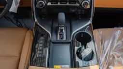 
2026 Lexus LX700h Signature 3.5L AT Hybrid (7seats) 10 Speaker full									
