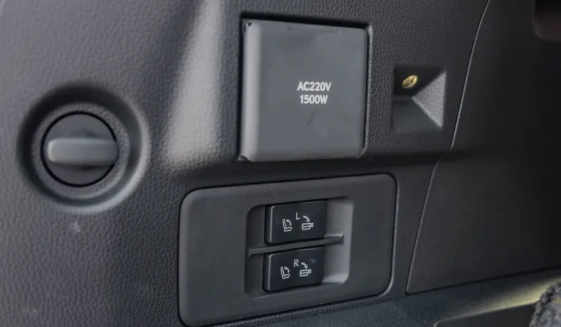 
2026 Lexus LX700h Signature 3.5L AT Hybrid (7seats) 10 Speaker full									
