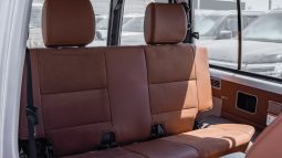 
										2026 Toyota Land Cruiser LC 71 4.0L AT Petrol (Silver) full									