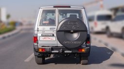 
										2026 Toyota Land Cruiser LC 71 4.0L AT Petrol (Silver) full									