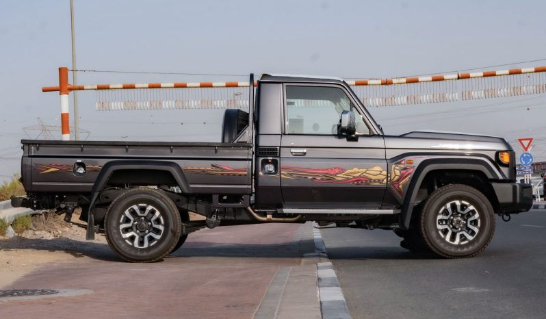 
2025 Toyota Land Cruiser LC 79 4.0L AT Petrol (Gray) full									