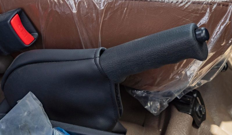 
2025 Toyota Land Cruiser LC 79 4.0L AT Petrol (Gray) full									