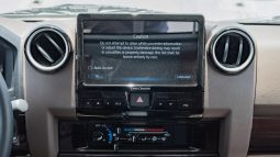 
2025 Toyota Land Cruiser LC 79 4.0L AT Petrol (White) full									