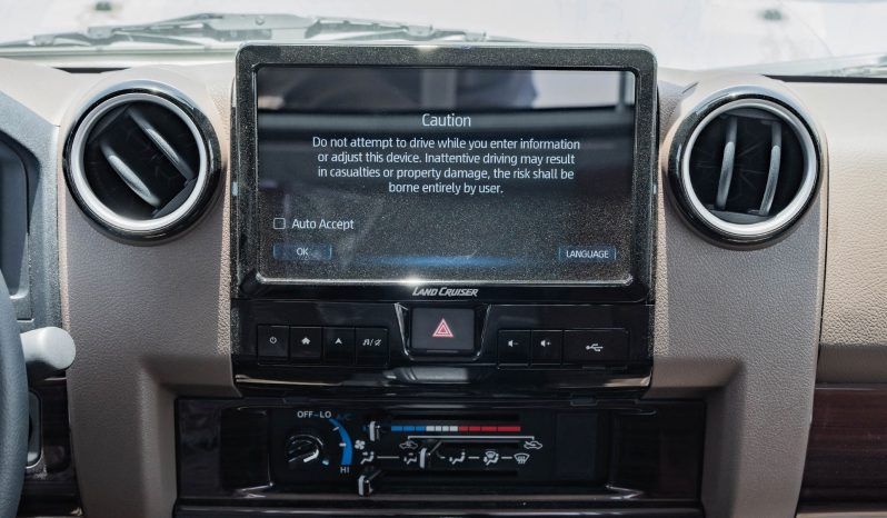 
2025 Toyota Land Cruiser LC 79 4.0L AT Petrol (Gray) full									