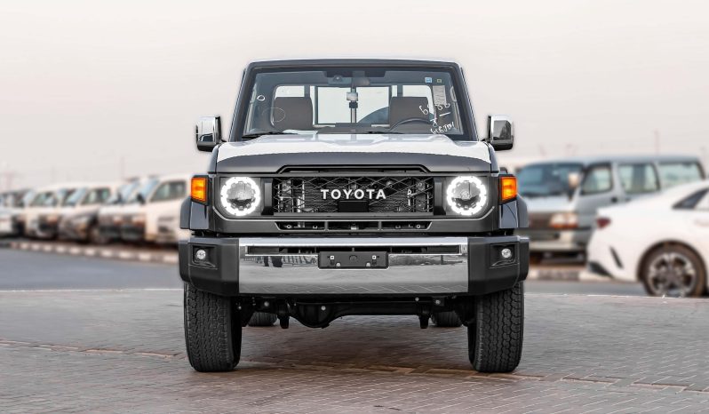 
2025 Toyota Land Cruiser LC 79 2.8L SC MT Diesel (Gray) full									