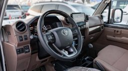 
2025 Toyota Land Cruiser LC 79 2.8L SC MT Diesel (Gray) full									