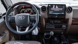 
2025 Toyota Land Cruiser LC 79 2.8L SC MT Diesel (Gray) full									