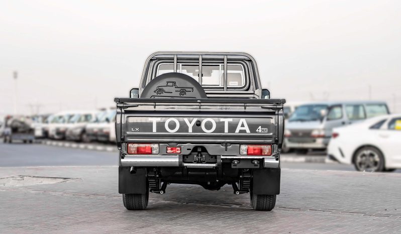 
2025 Toyota Land Cruiser LC 79 2.8L SC MT Diesel (Gray) full									