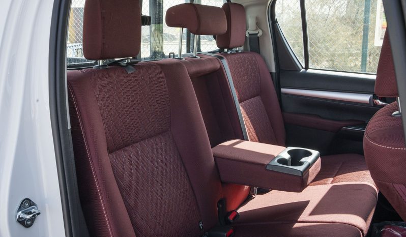 
2026 Toyota Hilux SGLX 2.8L AT Diesel (White-Red) full									