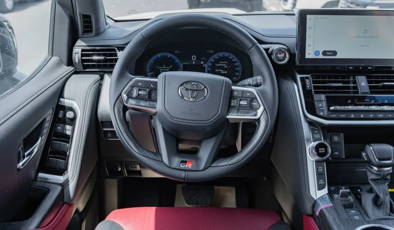 
2026 Toyota Land Cruiser 300 GR-Sport 3.5L AT Petrol full									
