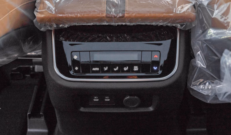 
2026 Nissan Patrol LE Titanium 3.5L AT Petrol TT (Black-Tan) full									