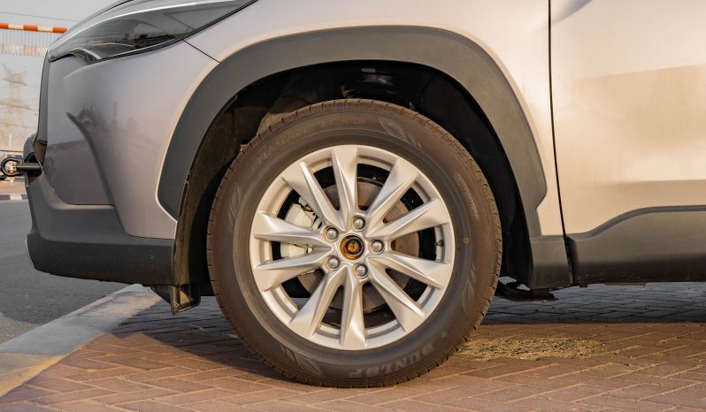 
2025 Toyota Corolla Cross 2.0L AT Hybrid (Bronze) full									