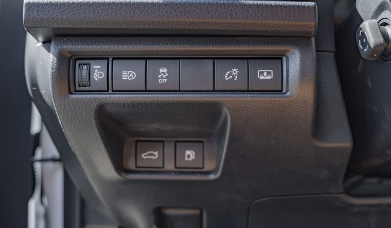 Toyota camry Grande 2.5L Petrol Full option 2025 full