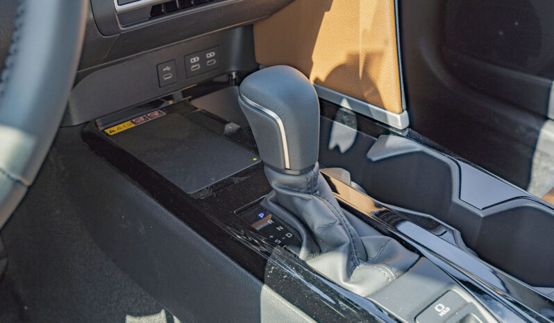 Toyota camry Grande 2.5L Petrol Full option 2025 full