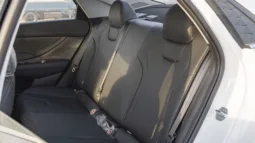 
2025 Hyundai Elantra 1.5L AT Petrol (Chinese Specs) full									