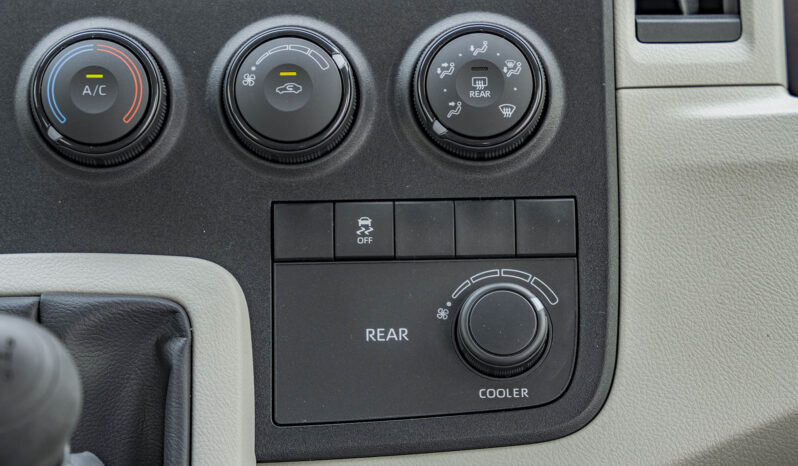 
								2026 Toyota Hiace 3.5L Petrol Manual Transmission High Roof full									