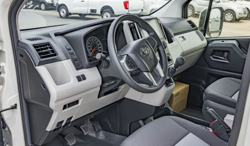 
								2026 Toyota Hiace 3.5L Petrol Manual Transmission High Roof full									